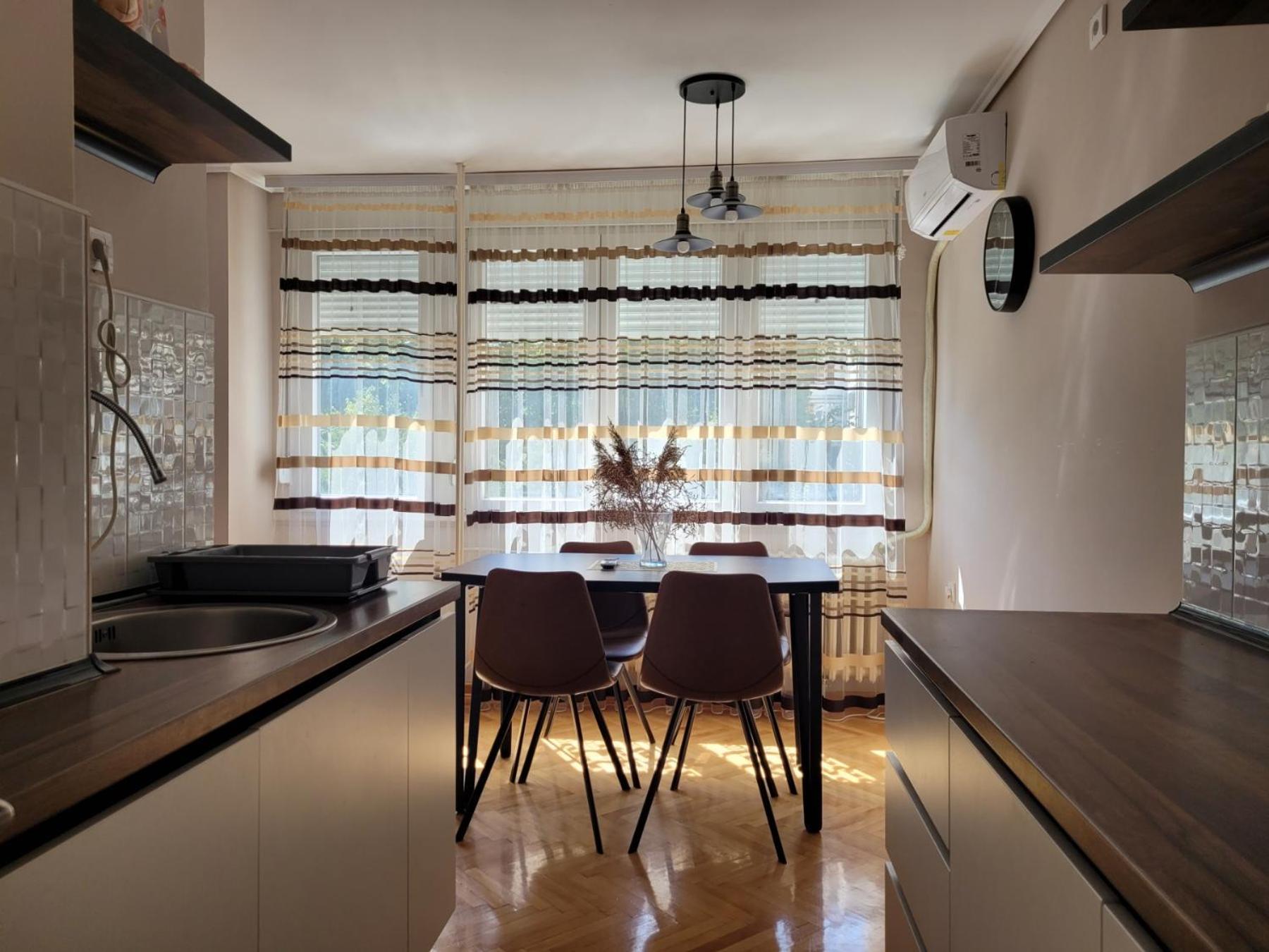 Duka Apartment Nis Bagian luar foto